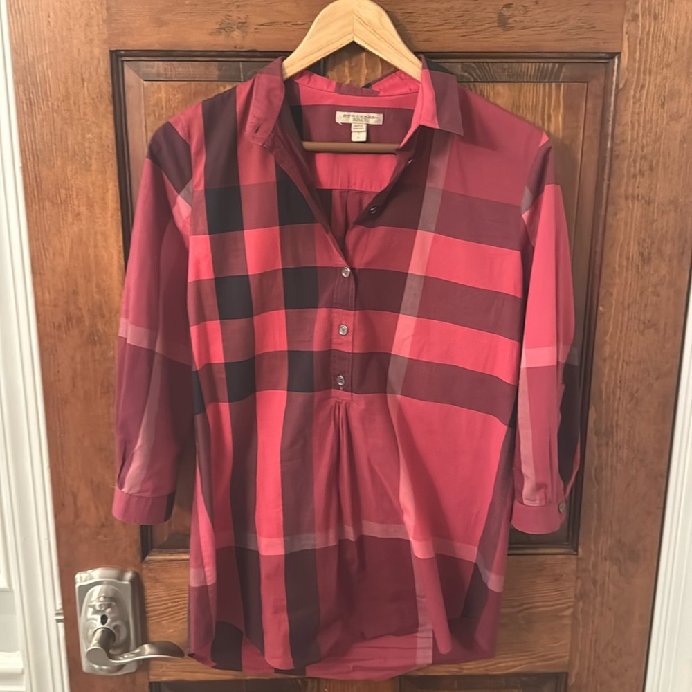 BURBERRY BRIT Red Burgundy Black Plaid Blouse 1/2 Button Tunic Top Women's S